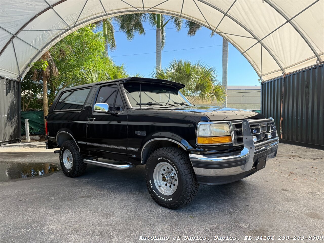 1992 Ford Bronco XLT 2dr XLT   - Photo 1 - Naples, FL 34104