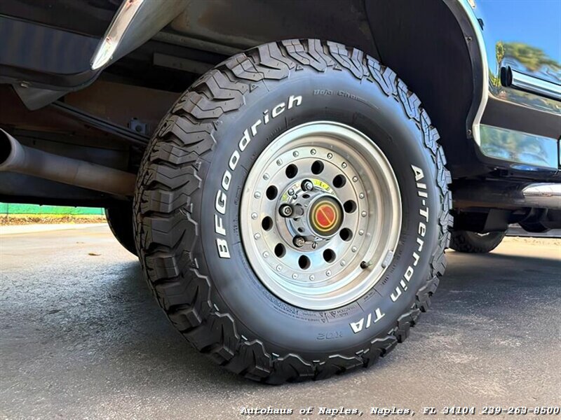 1992 Ford Bronco photo 10