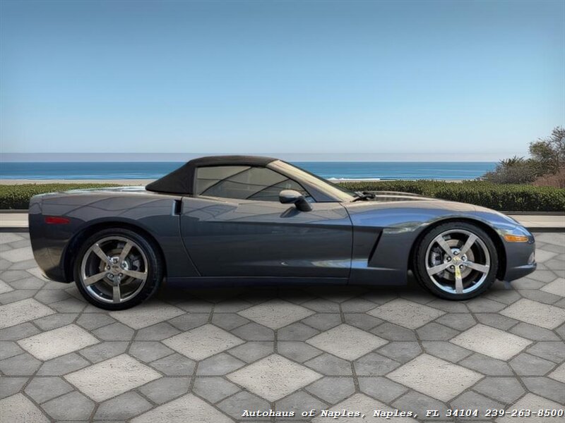 2010 Chevrolet Corvette 3LT 6-Speed   - Photo 17 - Naples, FL 34104