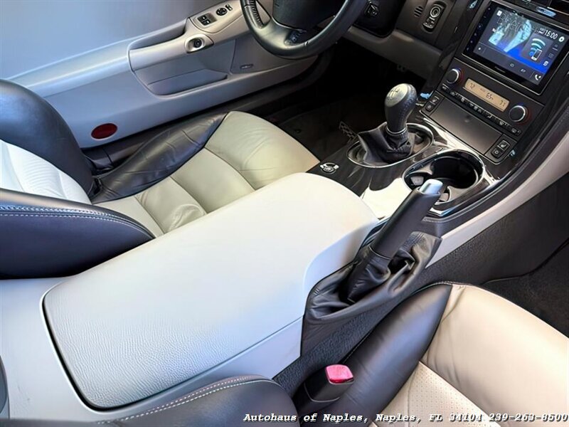 2010 Chevrolet Corvette 3LT 6-Speed   - Photo 46 - Naples, FL 34104