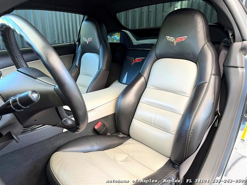 2010 Chevrolet Corvette 3LT 6-Speed   - Photo 37 - Naples, FL 34104