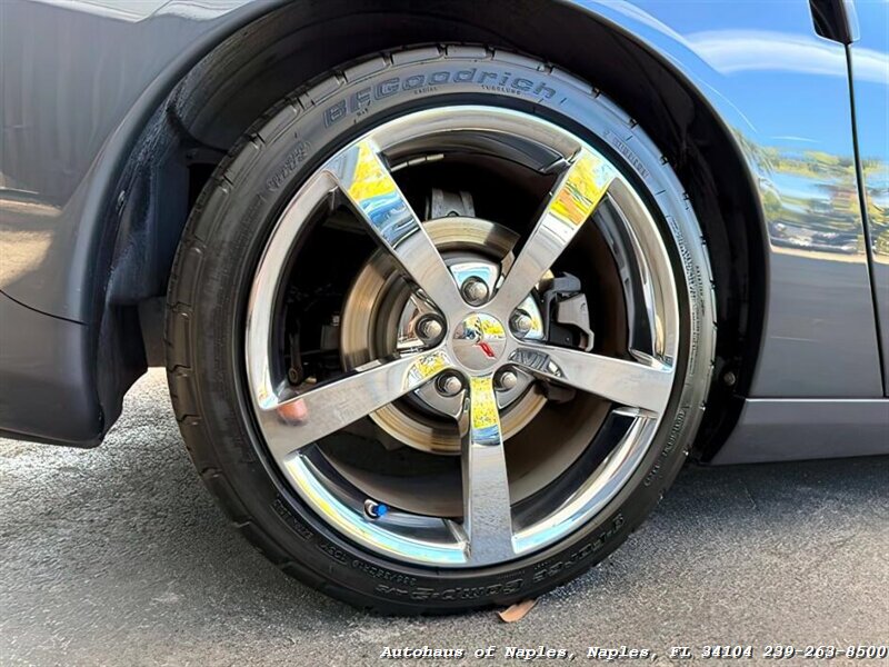 2010 Chevrolet Corvette 3LT 6-Speed   - Photo 29 - Naples, FL 34104