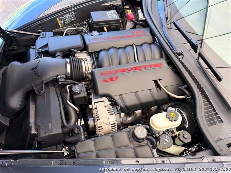 2010 Chevrolet Corvette 3LT 6-Speed   - Photo 32 - Naples, FL 34104