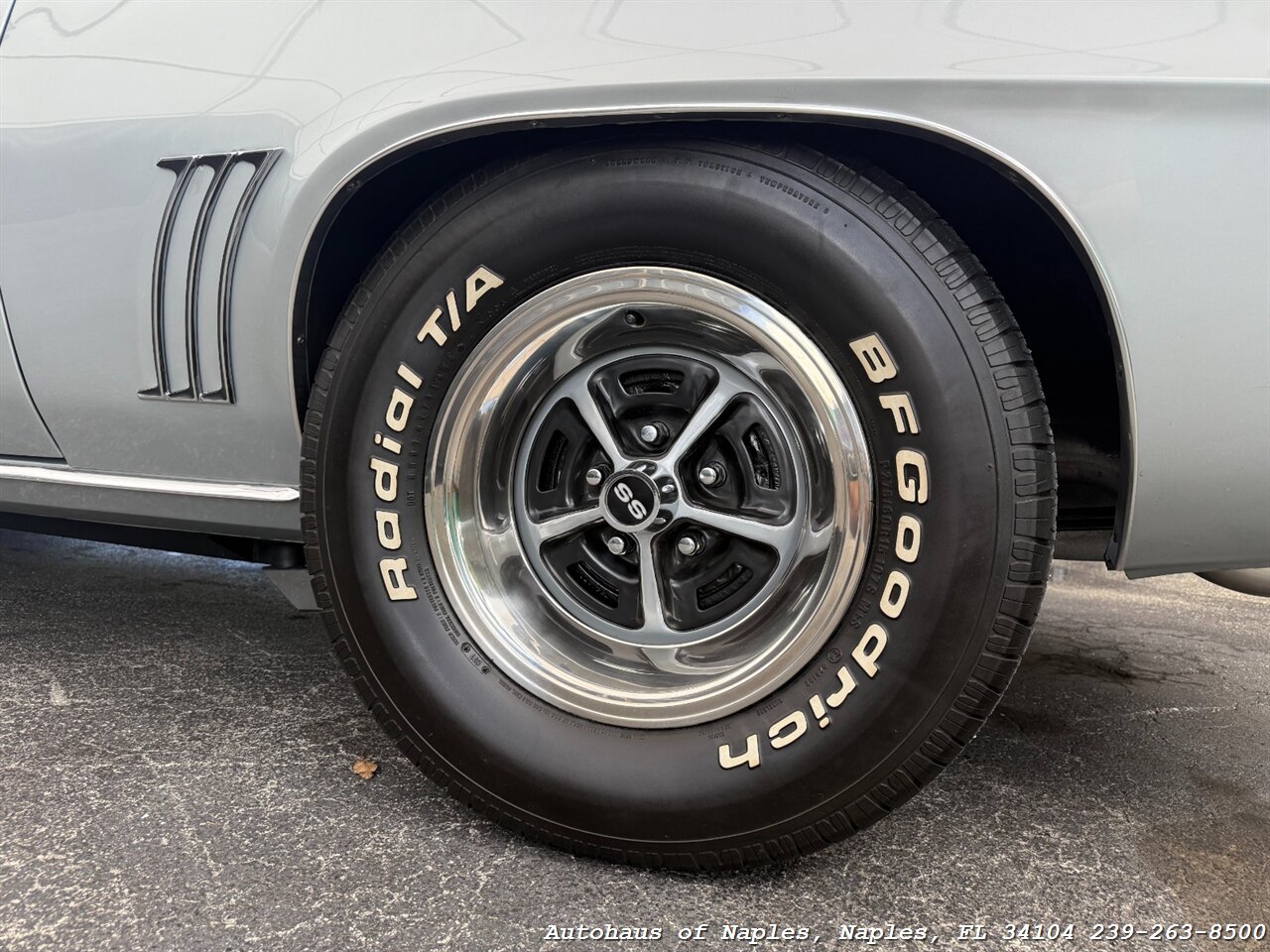 1969 Chevrolet Camaro   - Photo 11 - Naples, FL 34104