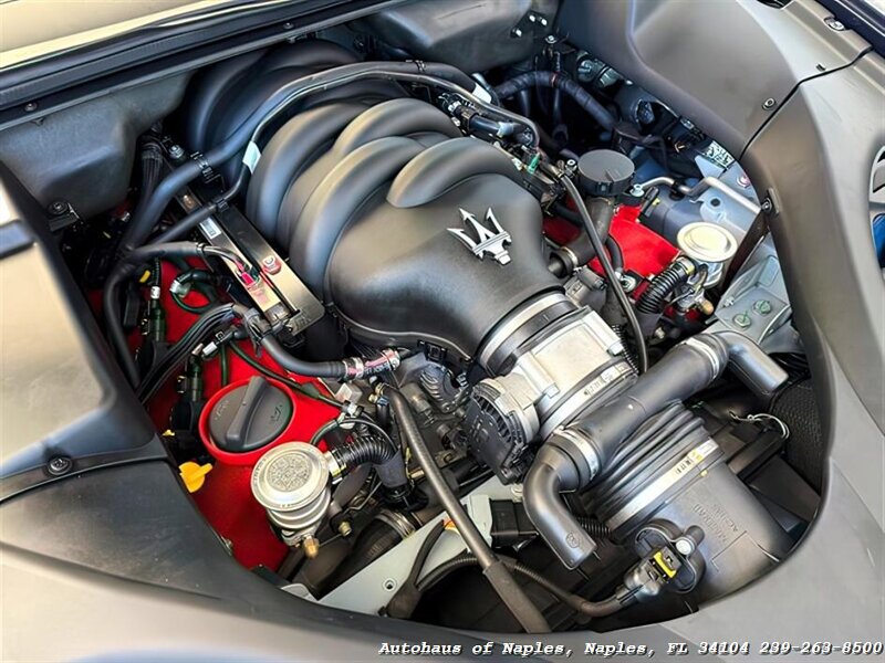 2013 Maserati Quattroporte Sport GT photo 14