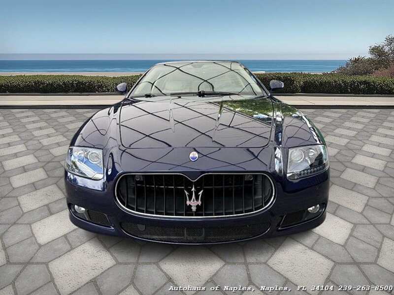 2013 Maserati Quattroporte Sport GT photo 2