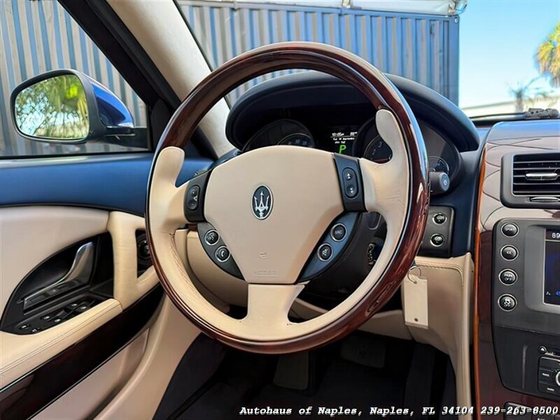 2013 Maserati Quattroporte Sport GT photo 26