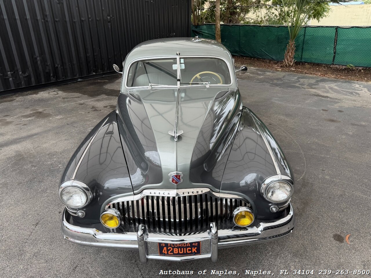 1942 Buick Super 4-Door Sedan   - Photo 5 - Naples, FL 34104