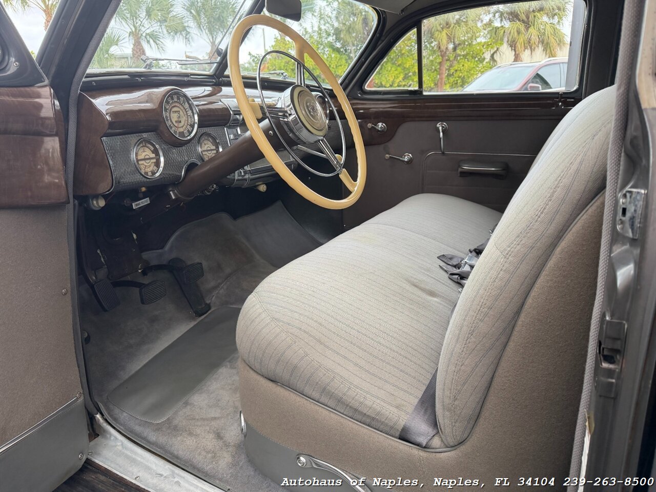 1942 Buick Super 4-Door Sedan   - Photo 25 - Naples, FL 34104