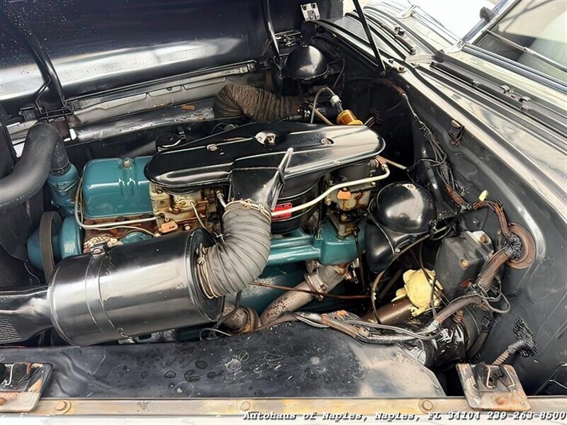 1942 Buick Super 4-Door Sedan   - Photo 19 - Naples, FL 34104