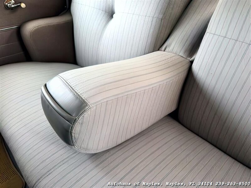 1942 Buick Super 4-Door Sedan   - Photo 34 - Naples, FL 34104