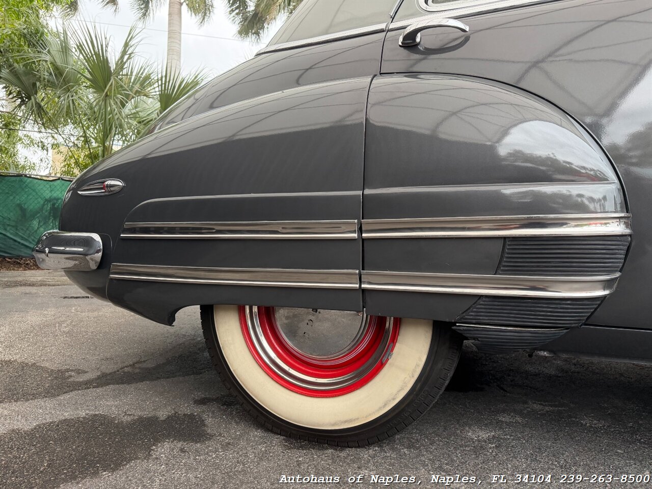 1942 Buick Super 4-Door Sedan   - Photo 16 - Naples, FL 34104