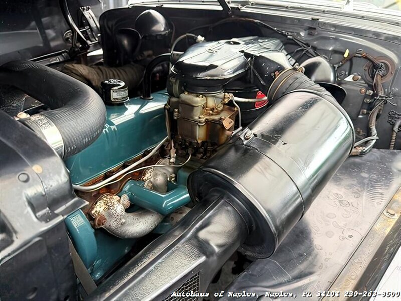 1942 Buick Super 4-Door Sedan   - Photo 20 - Naples, FL 34104