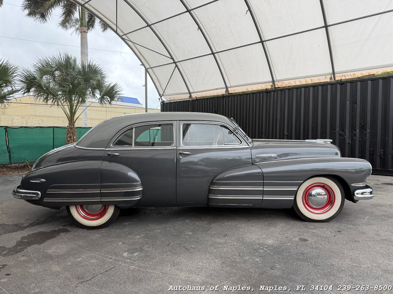 1942 Buick Super 4-Door Sedan   - Photo 14 - Naples, FL 34104
