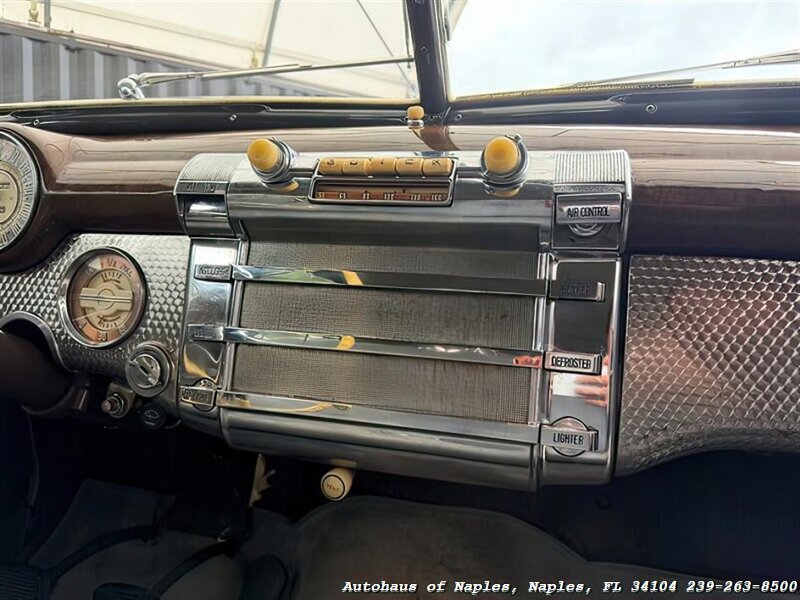 1942 Buick Super 4-Door Sedan   - Photo 44 - Naples, FL 34104