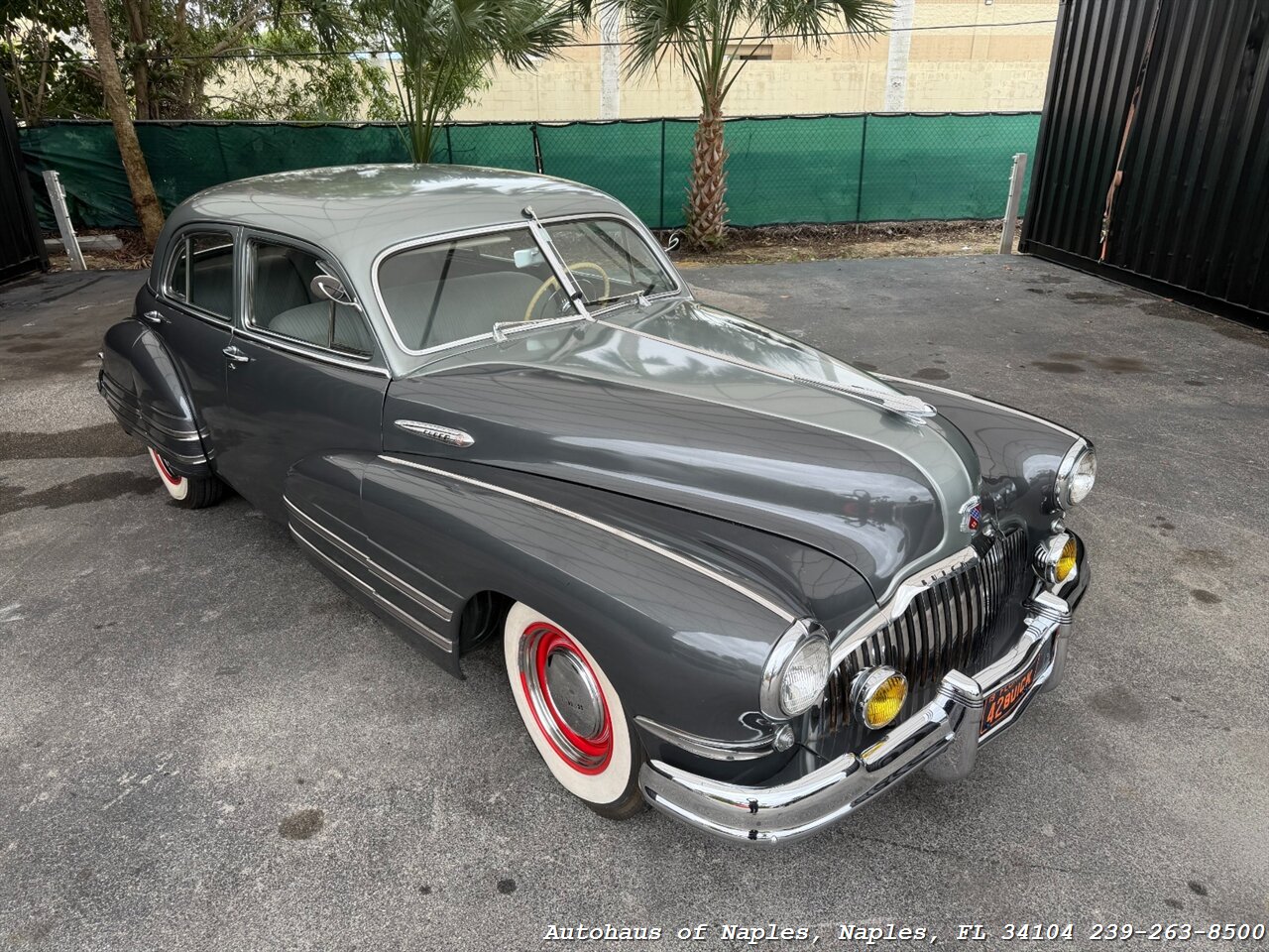 1942 Buick Super 4-Door Sedan   - Photo 3 - Naples, FL 34104