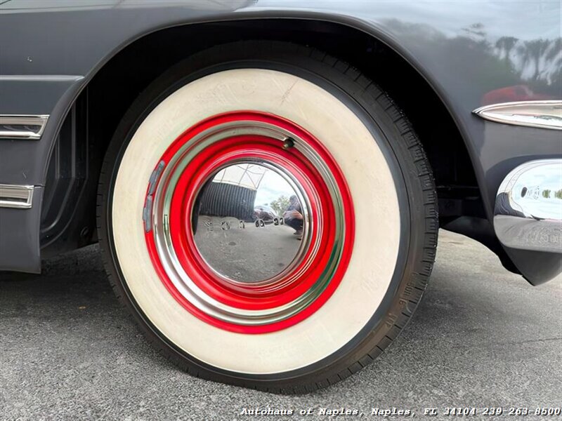 1942 Buick Super 4-Door Sedan   - Photo 15 - Naples, FL 34104