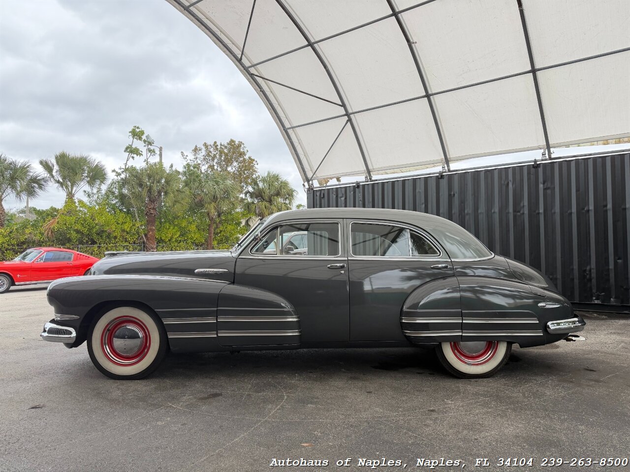 1942 Buick Super 4-Door Sedan   - Photo 8 - Naples, FL 34104