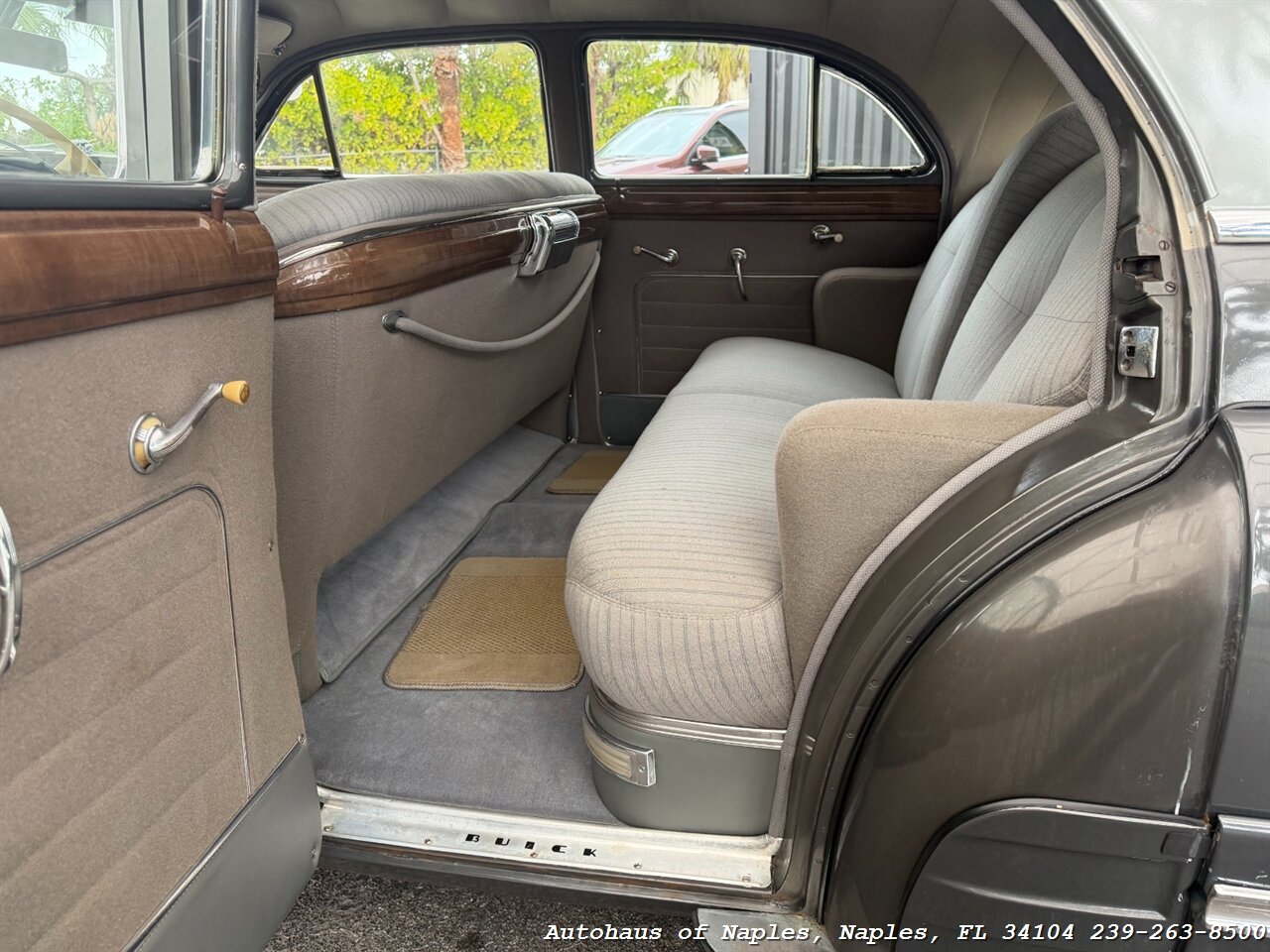 1942 Buick Super 4-Door Sedan   - Photo 31 - Naples, FL 34104