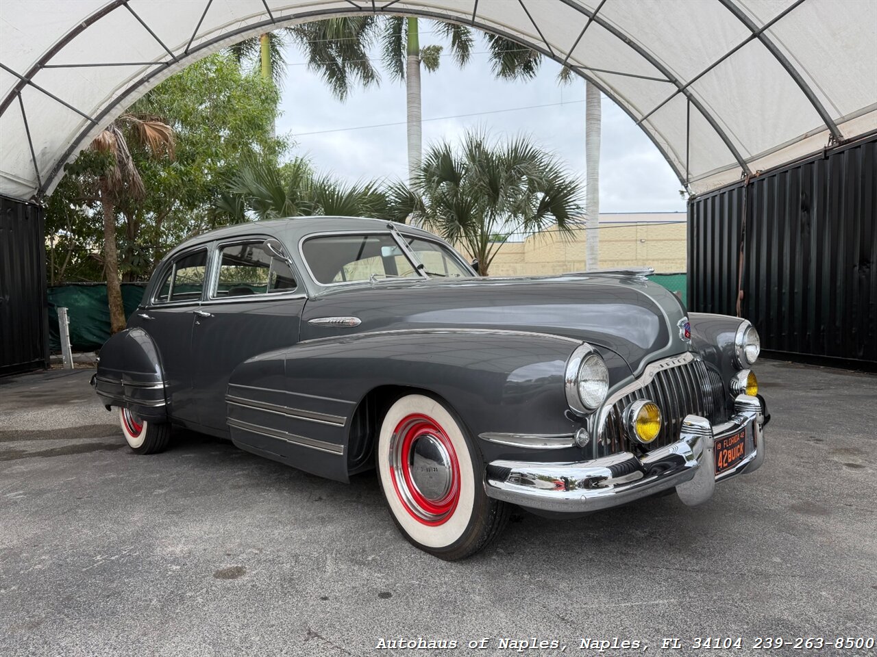 1942 Buick Super 4-Door Sedan   - Photo 1 - Naples, FL 34104