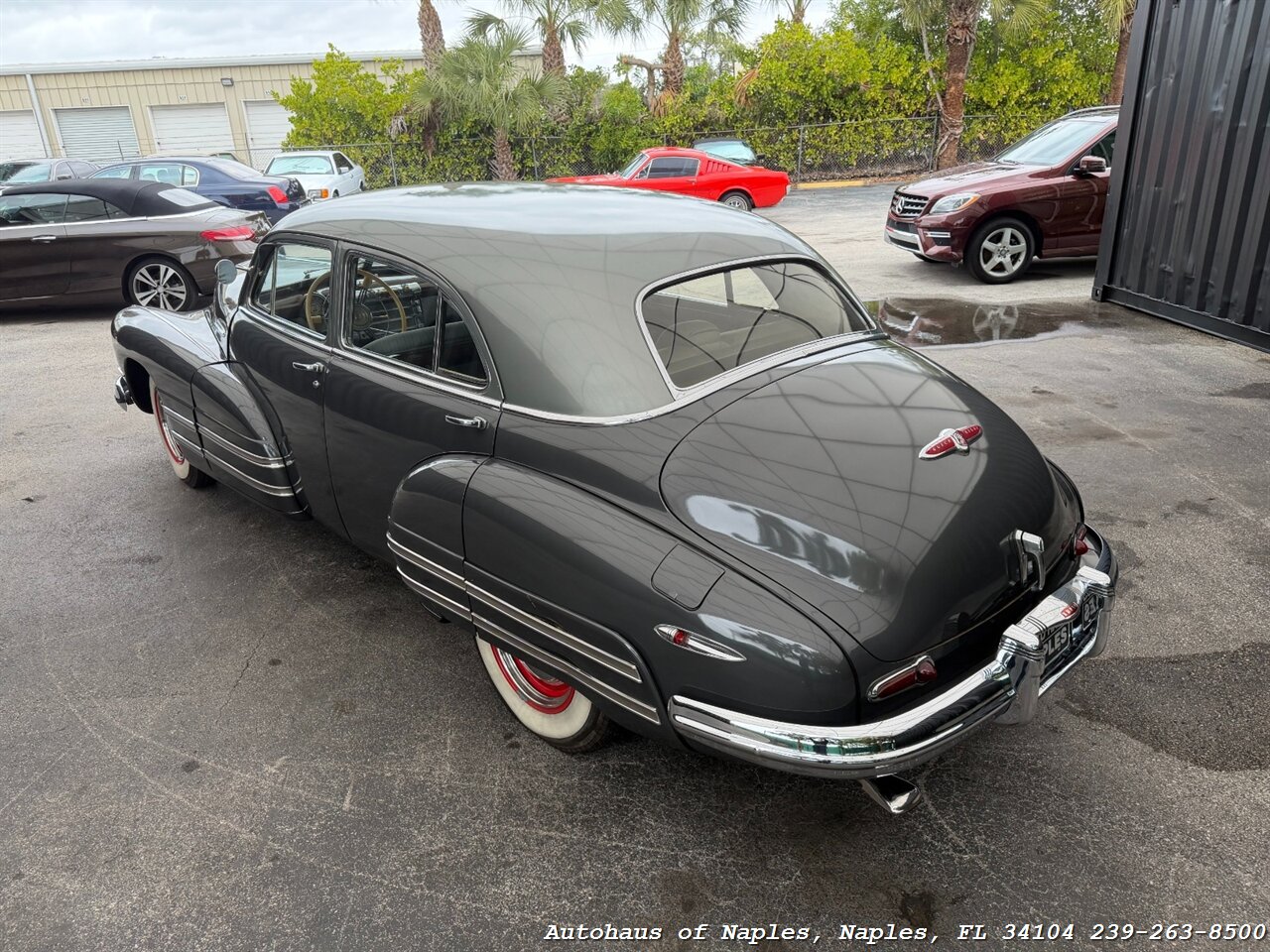 1942 Buick Super 4-Door Sedan   - Photo 10 - Naples, FL 34104