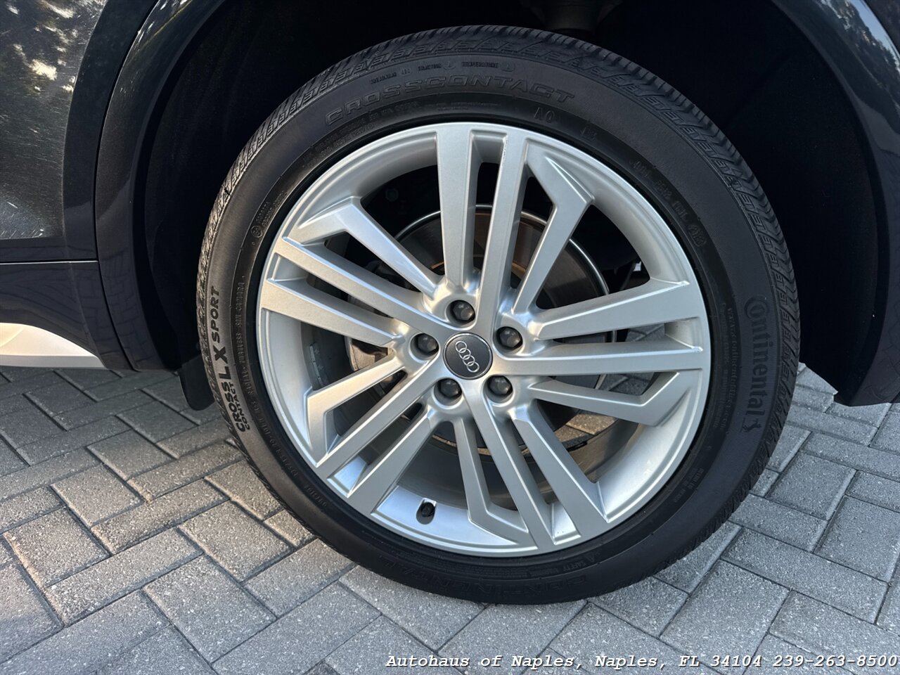 2018 Audi Q5 2.0T quattro Premium Plus   - Photo 11 - Naples, FL 34104