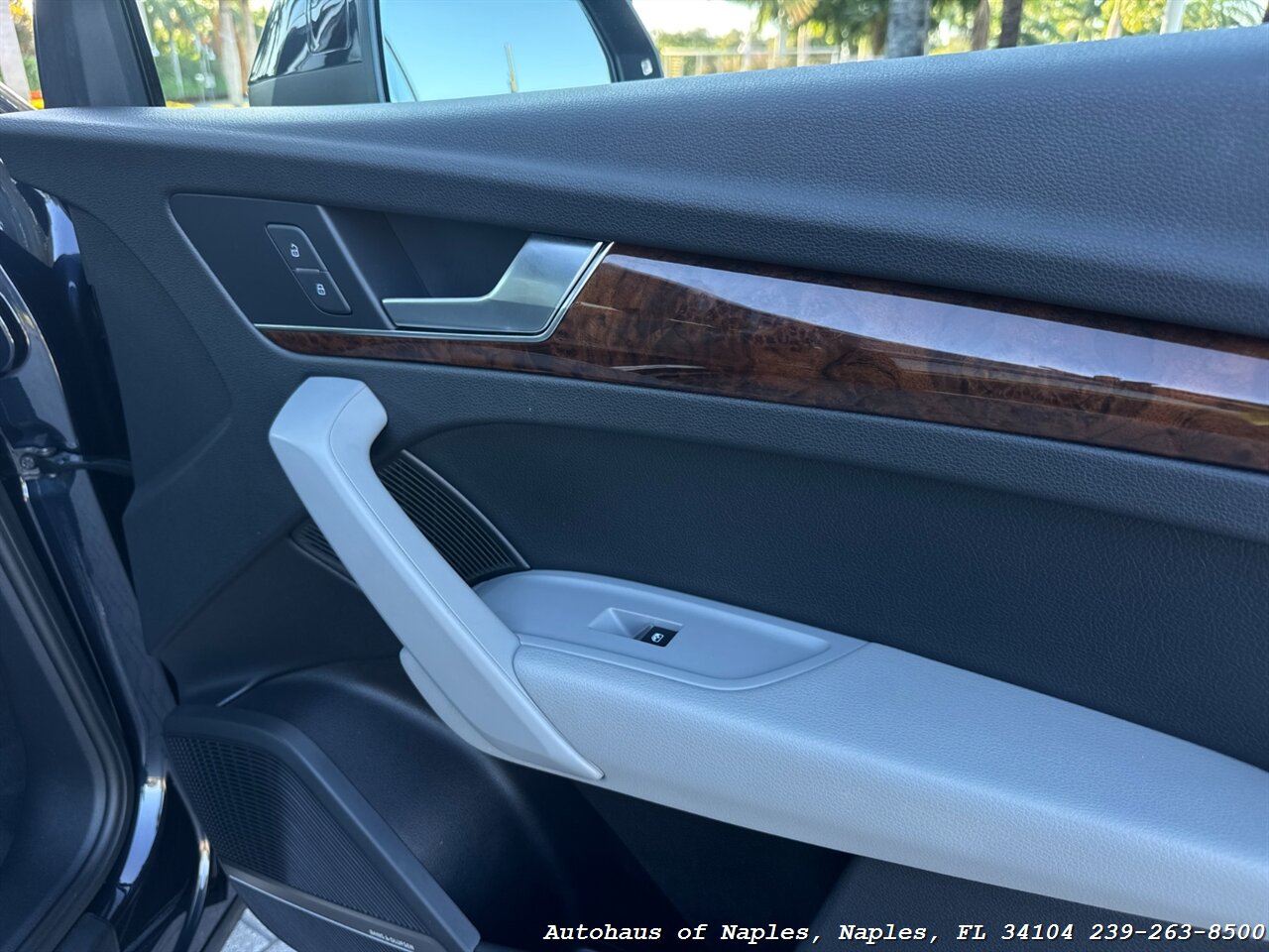 2018 Audi Q5 2.0T quattro Premium Plus   - Photo 28 - Naples, FL 34104