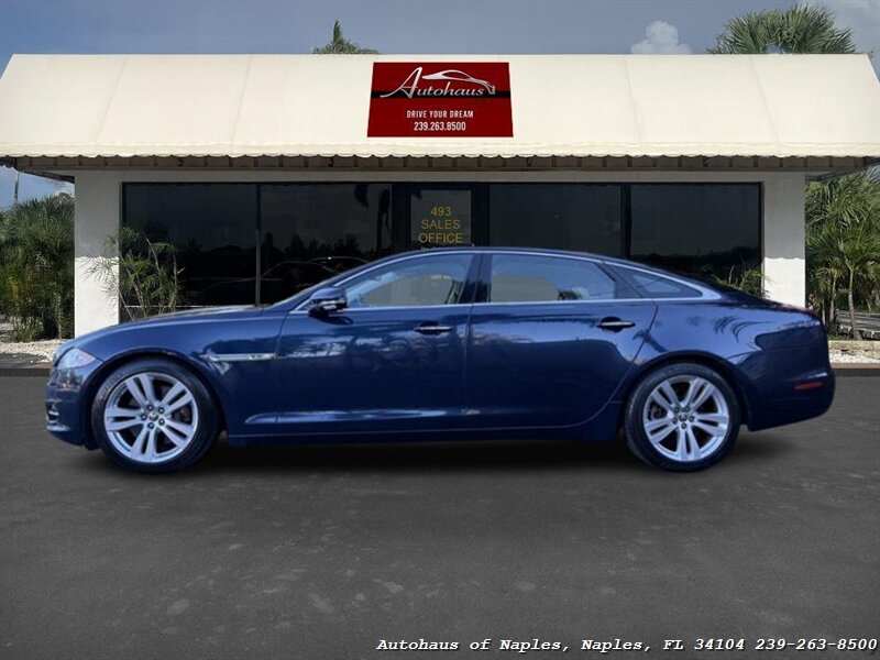 2011 Jaguar XJL - Photo 8 - Naples, FL 34104