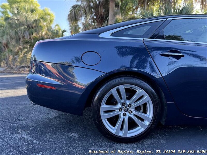 2011 Jaguar XJL - Photo 19 - Naples, FL 34104