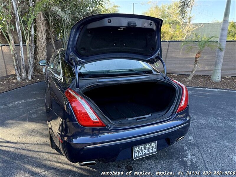 2011 Jaguar XJL - Photo 26 - Naples, FL 34104