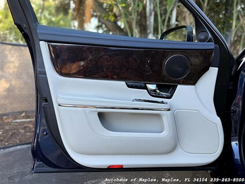 2011 Jaguar XJL - Photo 33 - Naples, FL 34104