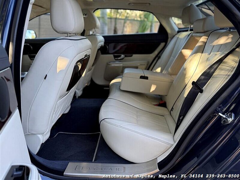 2011 Jaguar XJL - Photo 35 - Naples, FL 34104