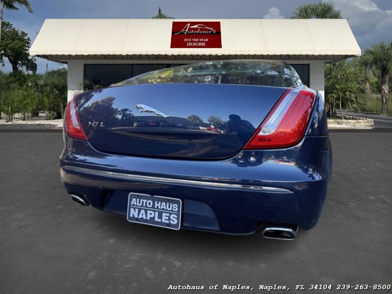 2011 Jaguar XJL - Photo 18 - Naples, FL 34104