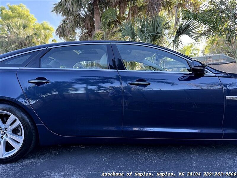 2011 Jaguar XJL - Photo 20 - Naples, FL 34104