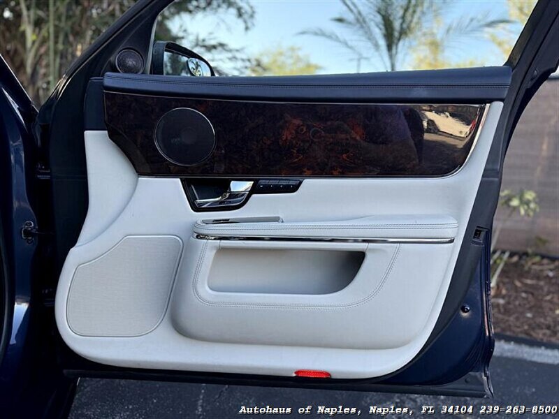 2011 Jaguar XJL - Photo 49 - Naples, FL 34104