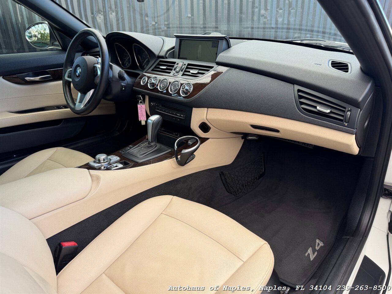 2011 BMW Z4 sDrive30i   - Photo 24 - Naples, FL 34104