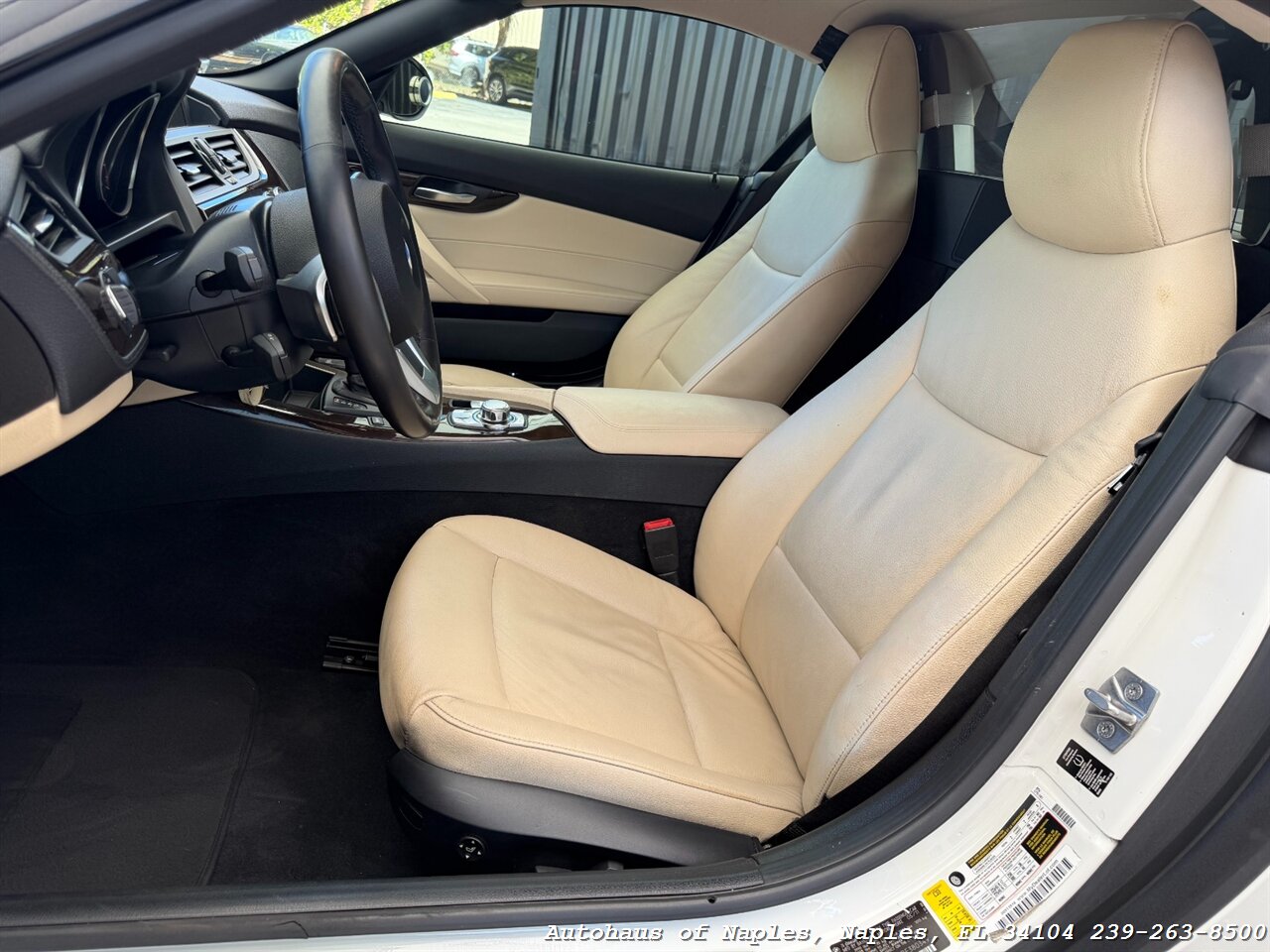2011 BMW Z4 sDrive30i   - Photo 18 - Naples, FL 34104