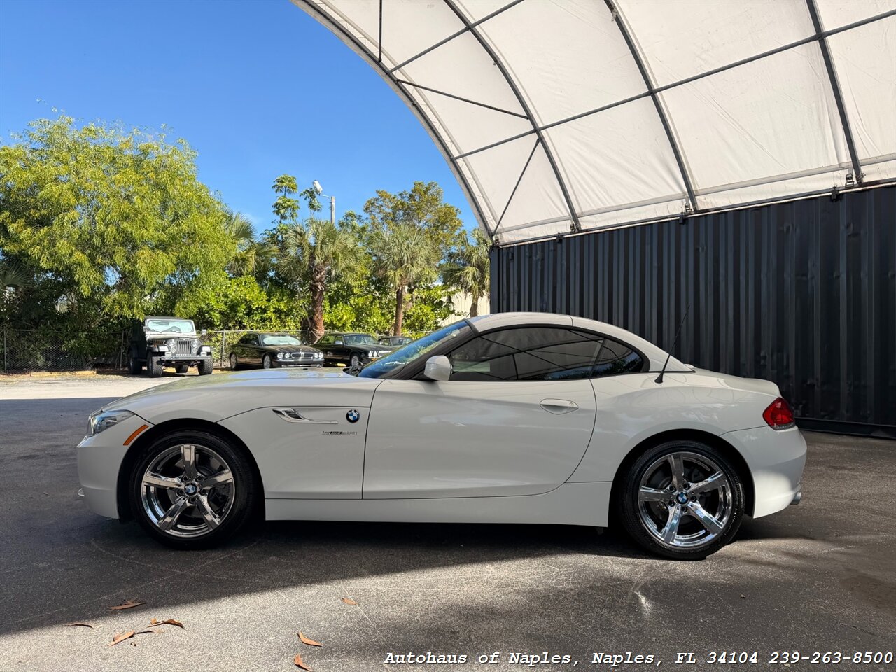 2011 BMW Z4 sDrive30i   - Photo 5 - Naples, FL 34104