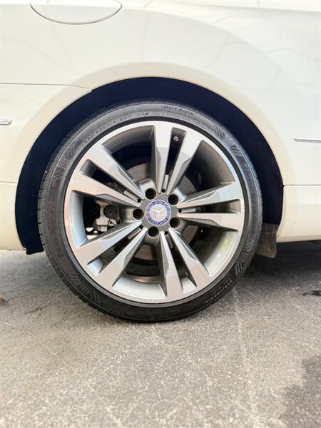 2017 Mercedes-Benz E 400 - Photo 24 - Naples, FL 34104