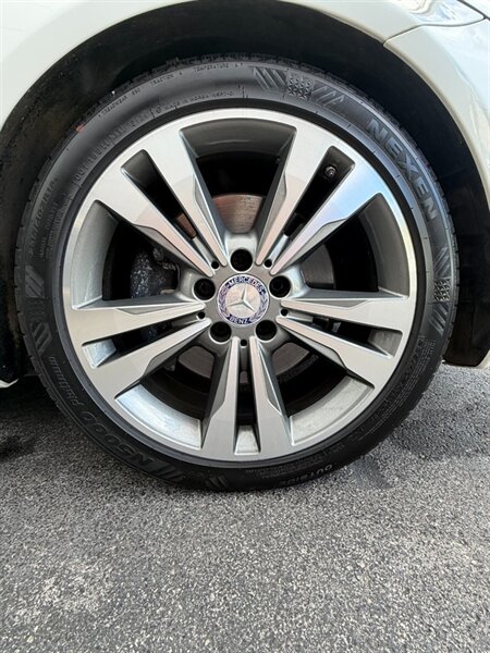 2017 Mercedes-Benz E 400 - Photo 23 - Naples, FL 34104