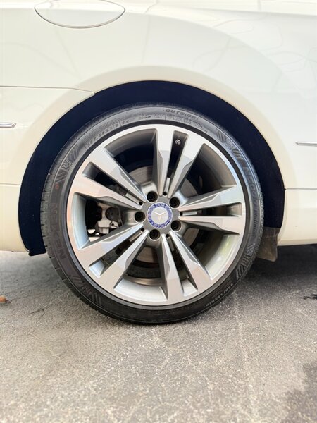 2017 Mercedes-Benz E 400 - Photo 25 - Naples, FL 34104