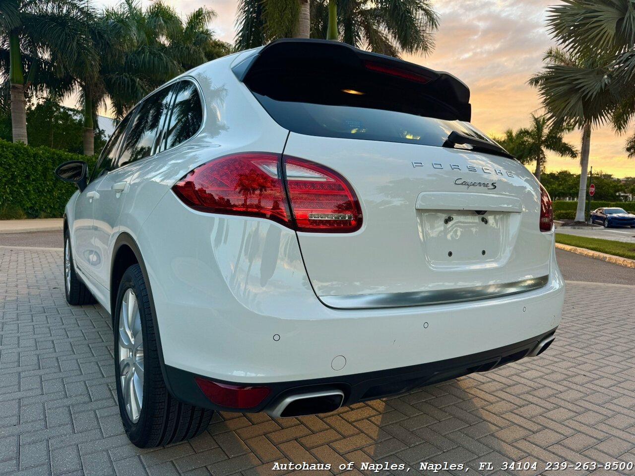 2013 Porsche Cayenne S - Photo 4 - Naples, FL 34104