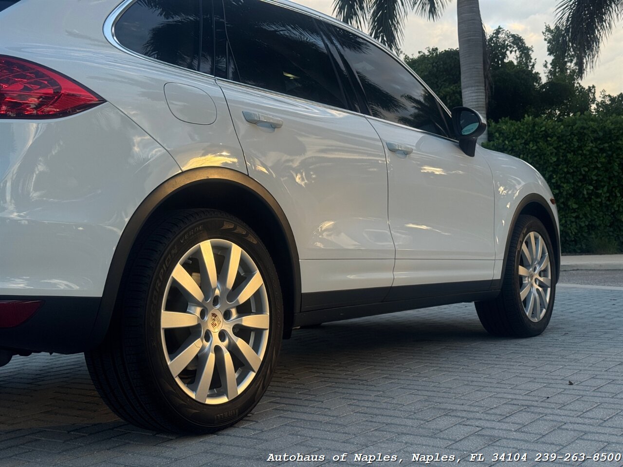 2013 Porsche Cayenne S - Photo 7 - Naples, FL 34104