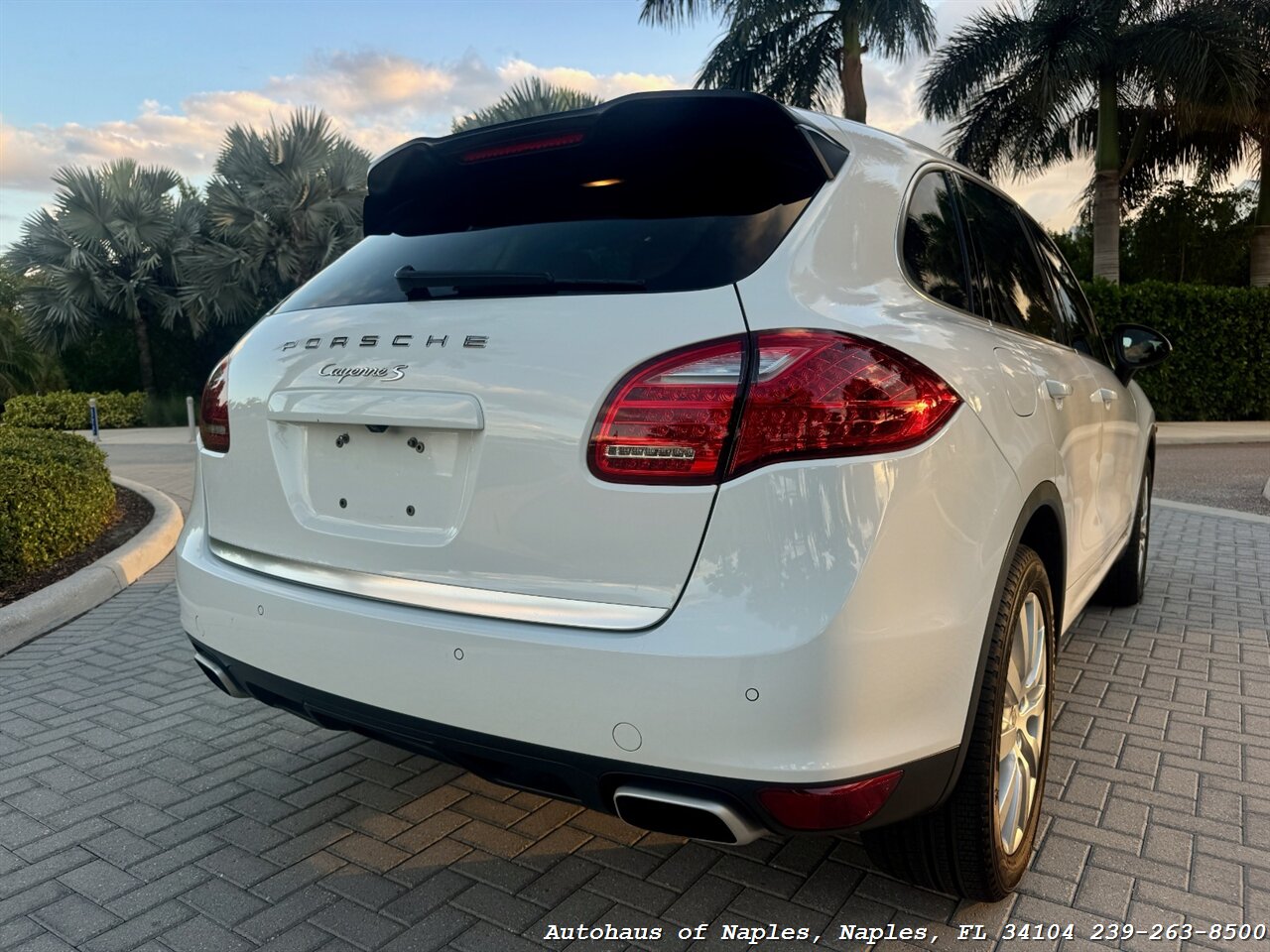 2013 Porsche Cayenne S - Photo 17 - Naples, FL 34104