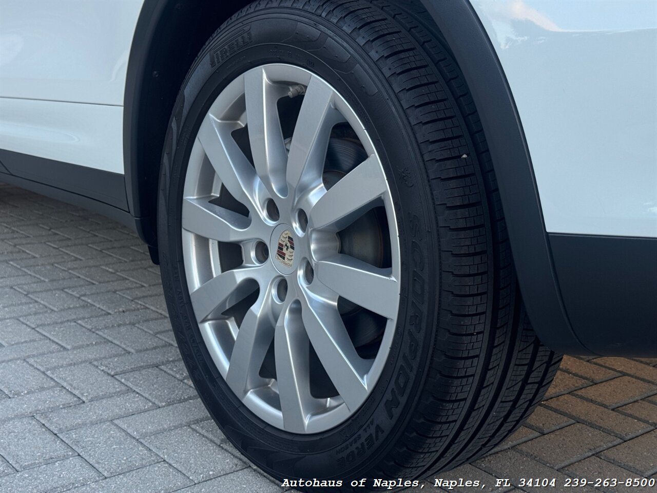 2013 Porsche Cayenne S - Photo 18 - Naples, FL 34104