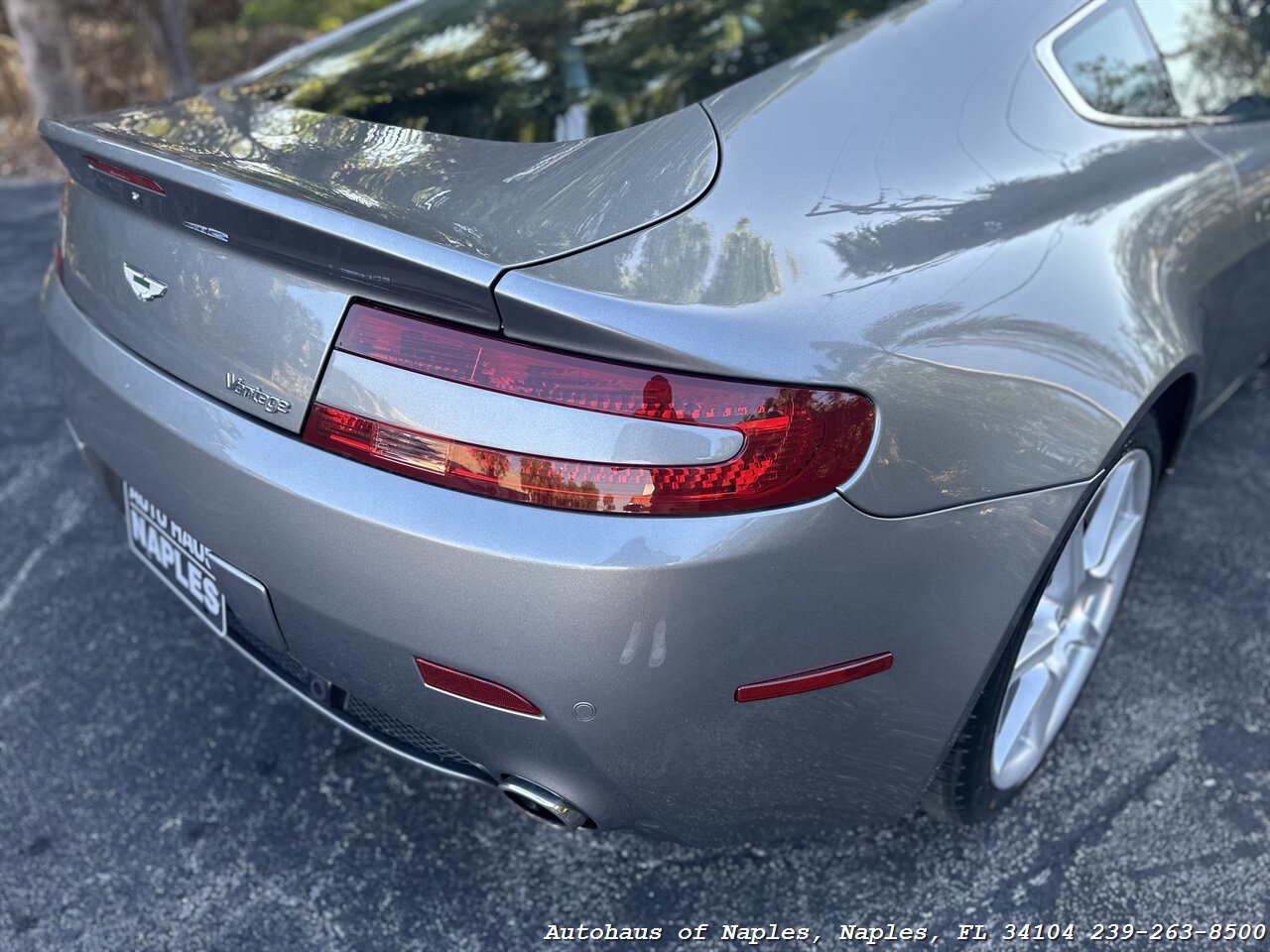 2007 Aston Martin Vantage   - Photo 23 - Naples, FL 34104