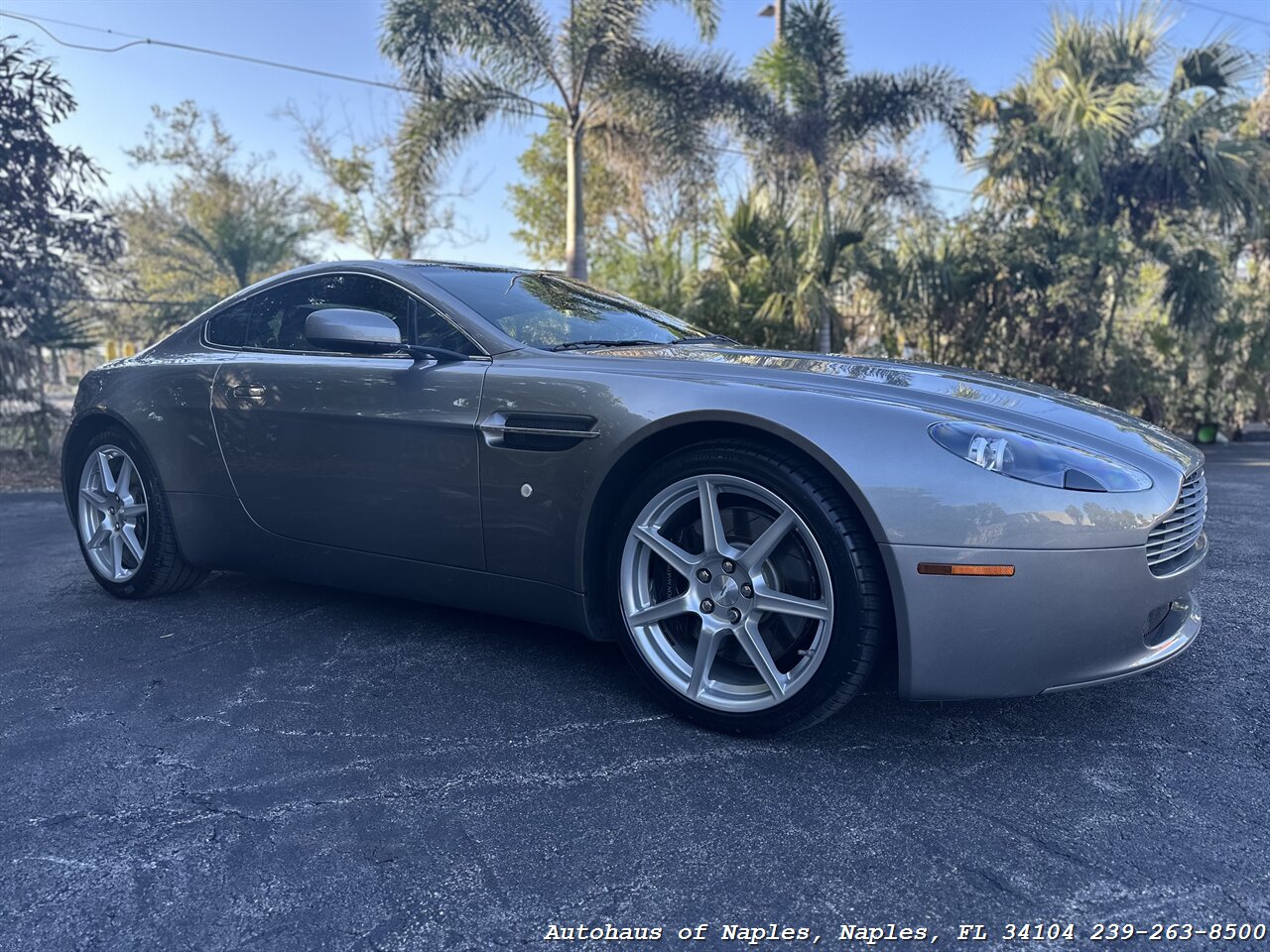 2007 Aston Martin Vantage   - Photo 2 - Naples, FL 34104