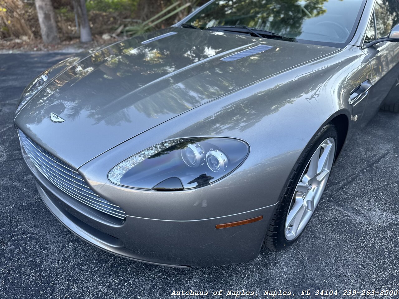 2007 Aston Martin Vantage   - Photo 10 - Naples, FL 34104