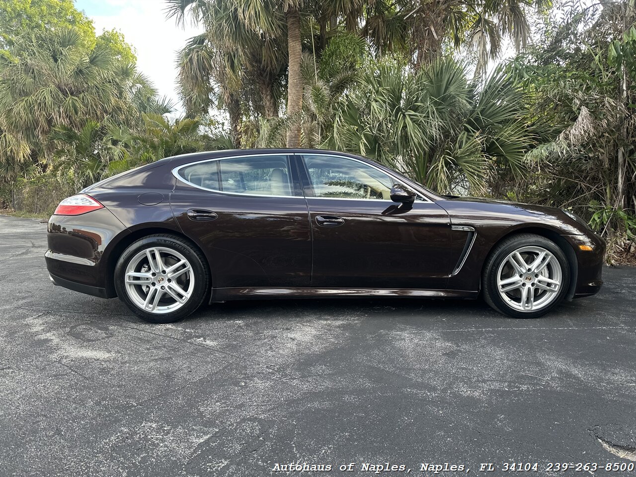 2012 Porsche Panamera 4S   - Photo 12 - Naples, FL 34104