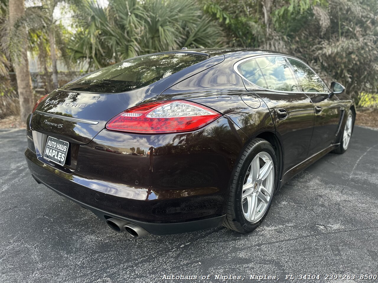 2012 Porsche Panamera 4S   - Photo 11 - Naples, FL 34104